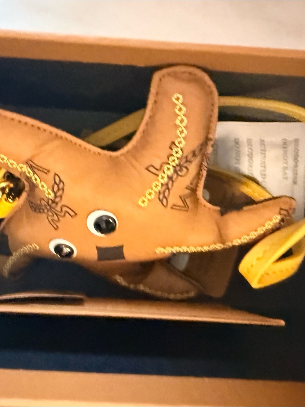MCM new in box Brown Starfish Keychain Bag Charm with Gold Hardware - Picture 4 of 6